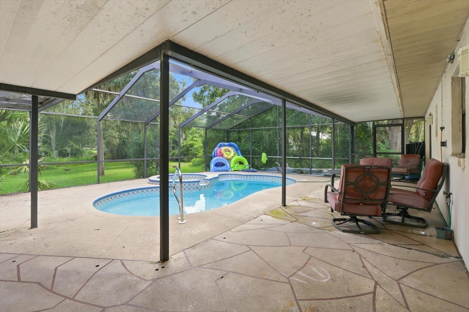 9685 W Tom Mason Dr Property Photo 24
