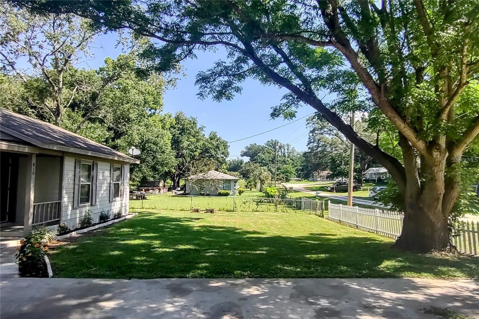 810 Nw 59th Ct Property Photo 3