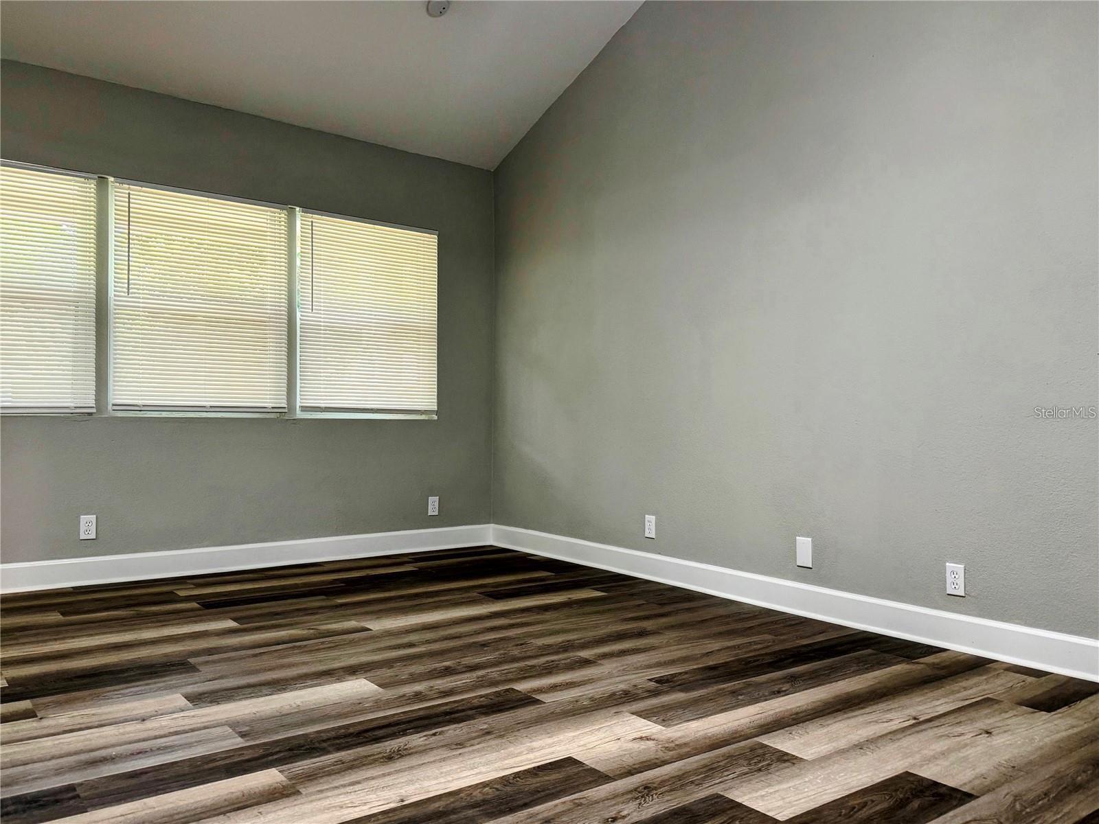 810 Nw 59th Ct Property Photo 11
