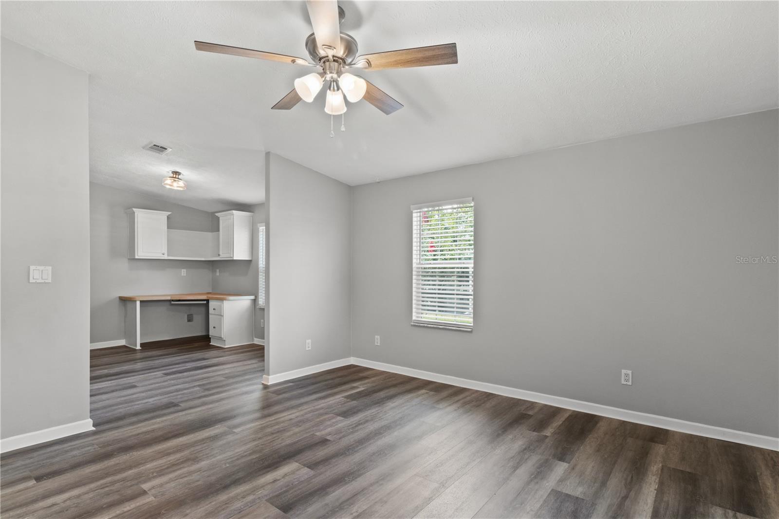 570 Sw 78th Ter Property Photo 12