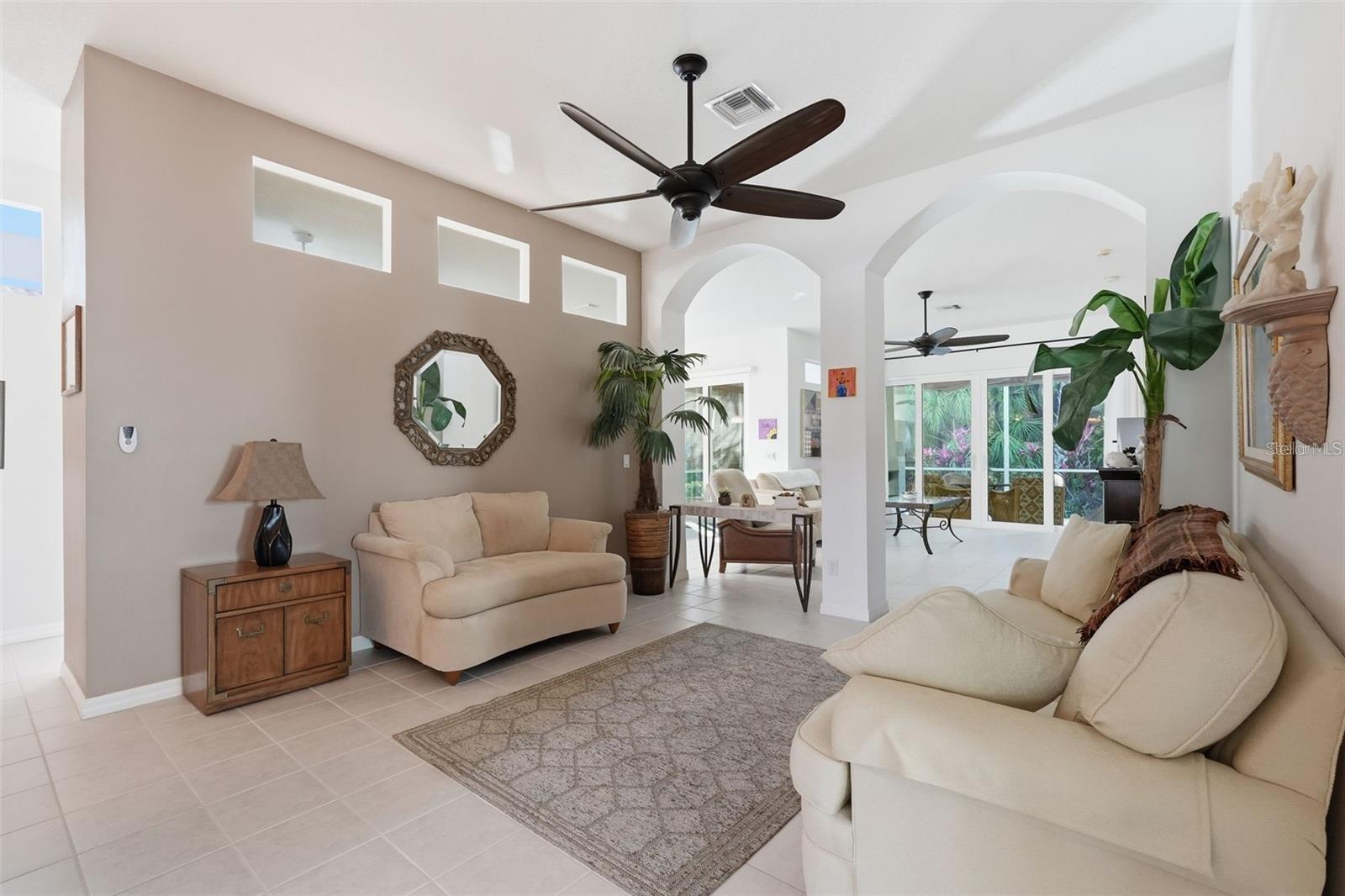 5127 Hanging Moss Ln Property Photo 10