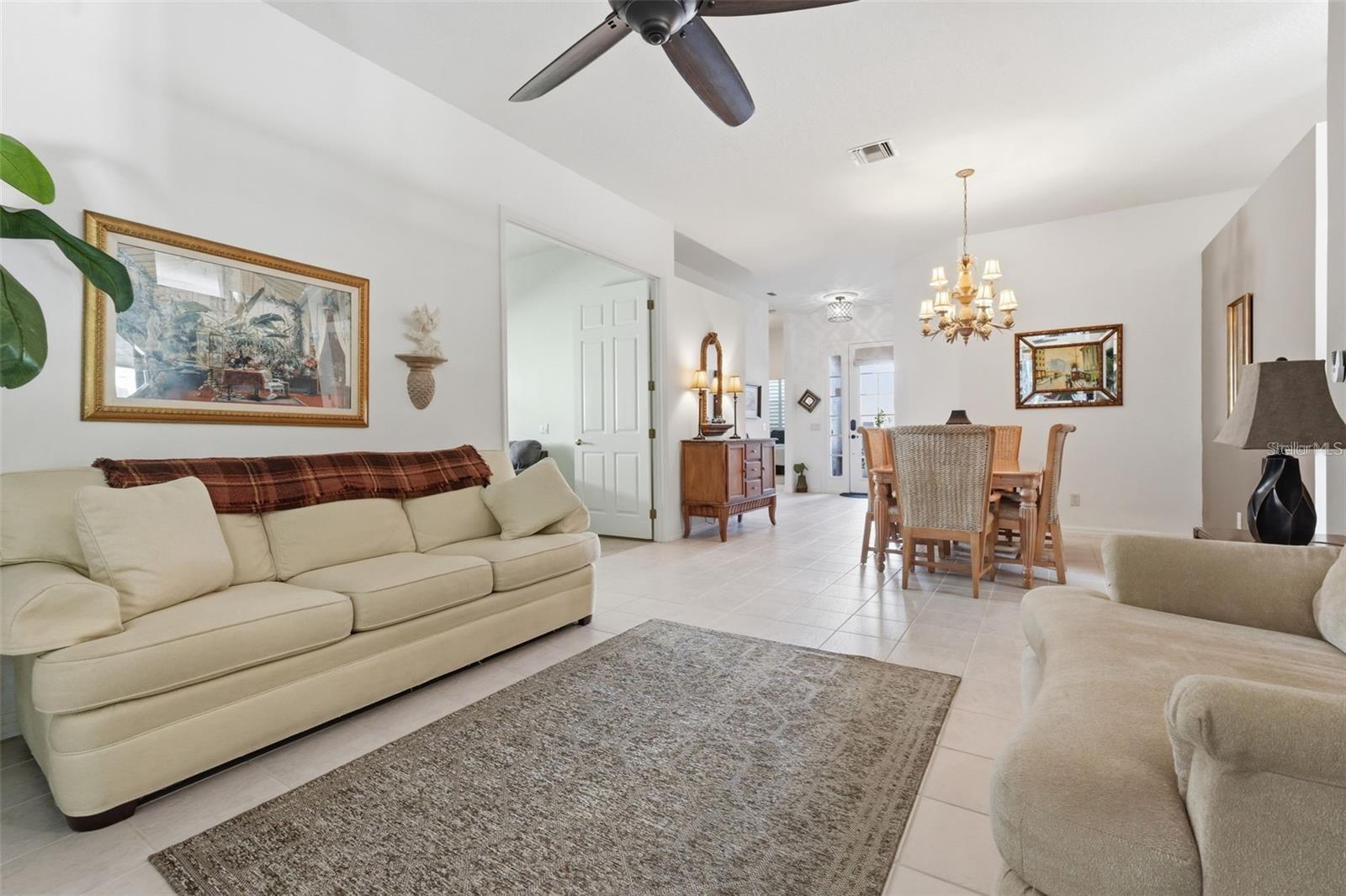5127 Hanging Moss Ln Property Photo 11