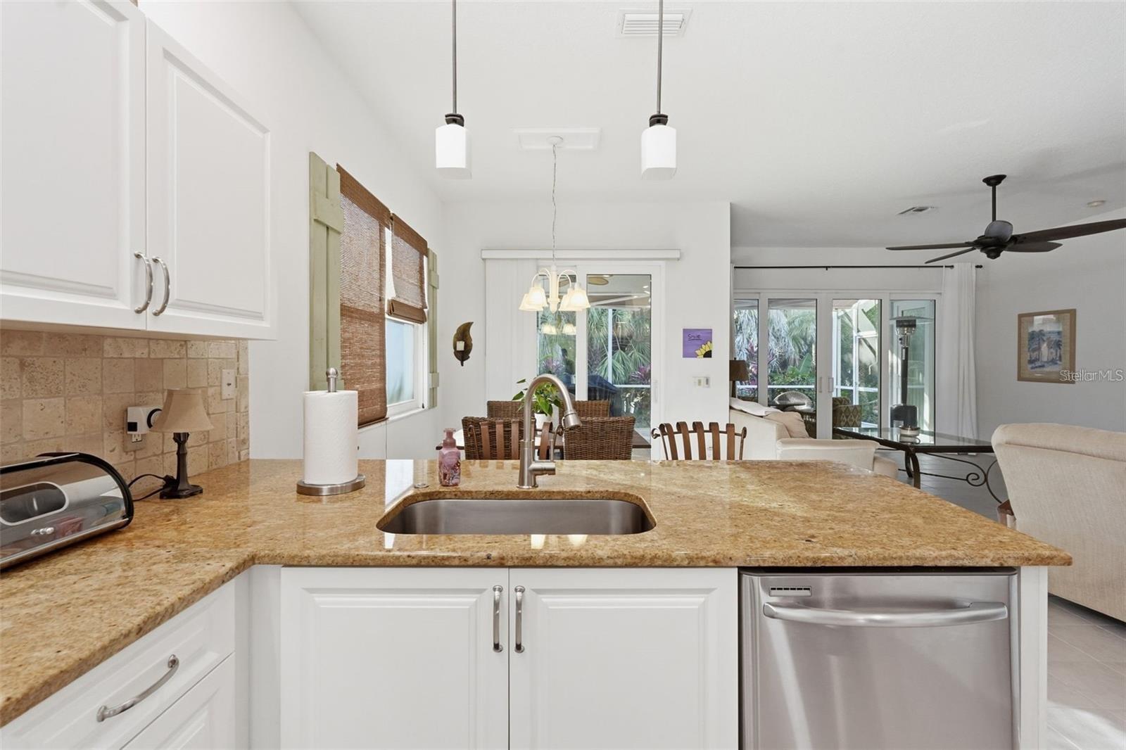 5127 Hanging Moss Ln Property Photo 19