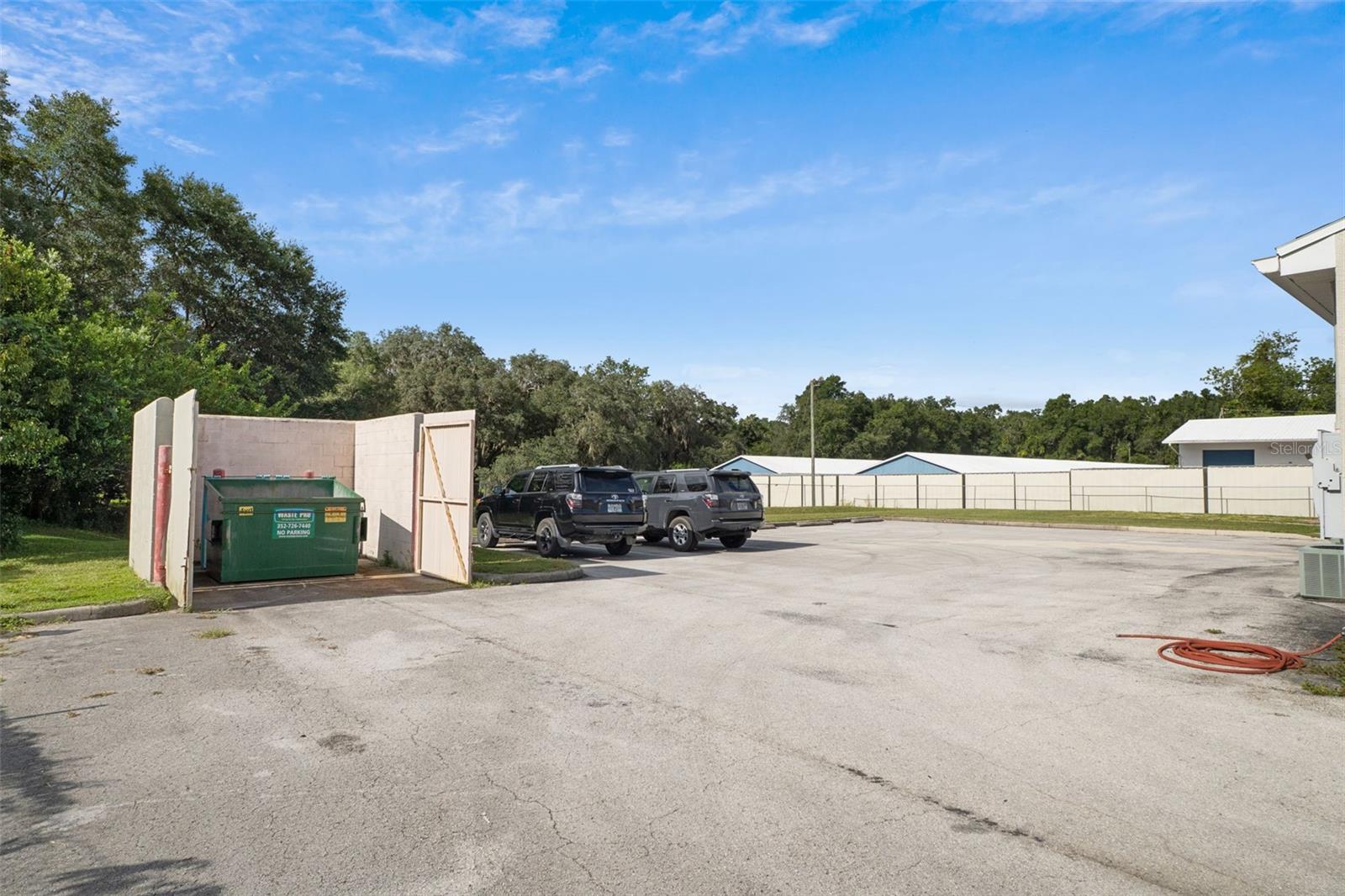 1298 E Norvell Bryant Hwy #d Property Photo 10