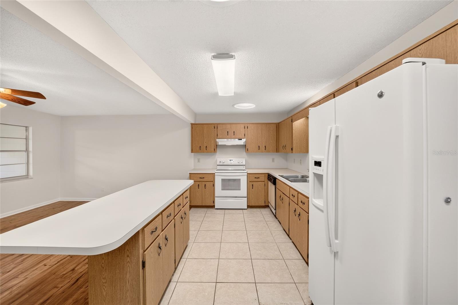 8540 Sw 90th Pl #a Property Photo 20