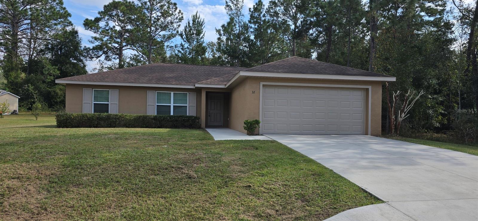32 PINE CT LOOP Property Photo 1