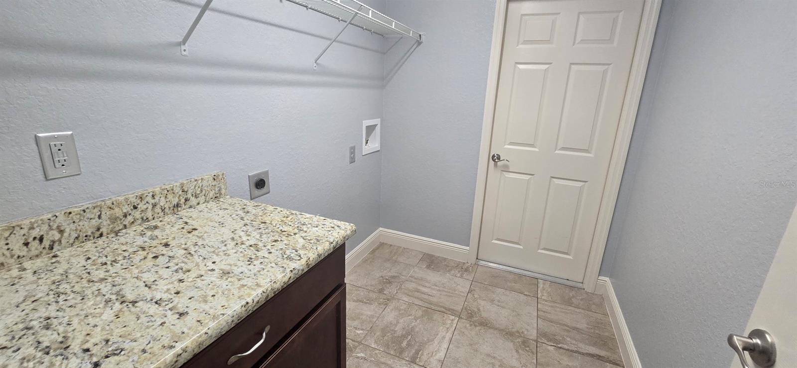 32 Pine Ct Loop Property Photo 14