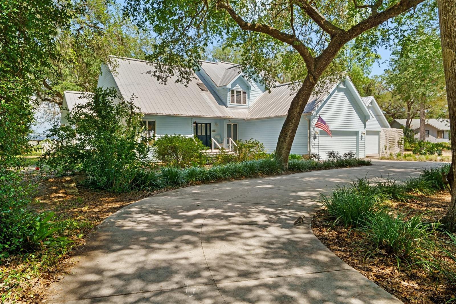 6085 S Royal Dr Property Photo 6