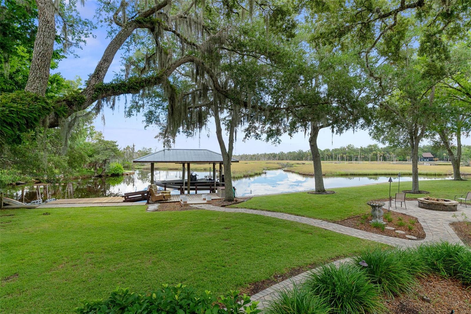 6085 S Royal Dr Property Photo 62