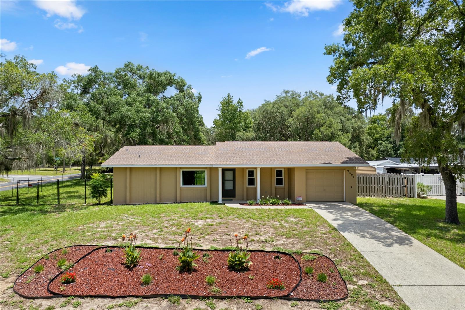 9390 E WINDWOOD LOOP Property Photo 1