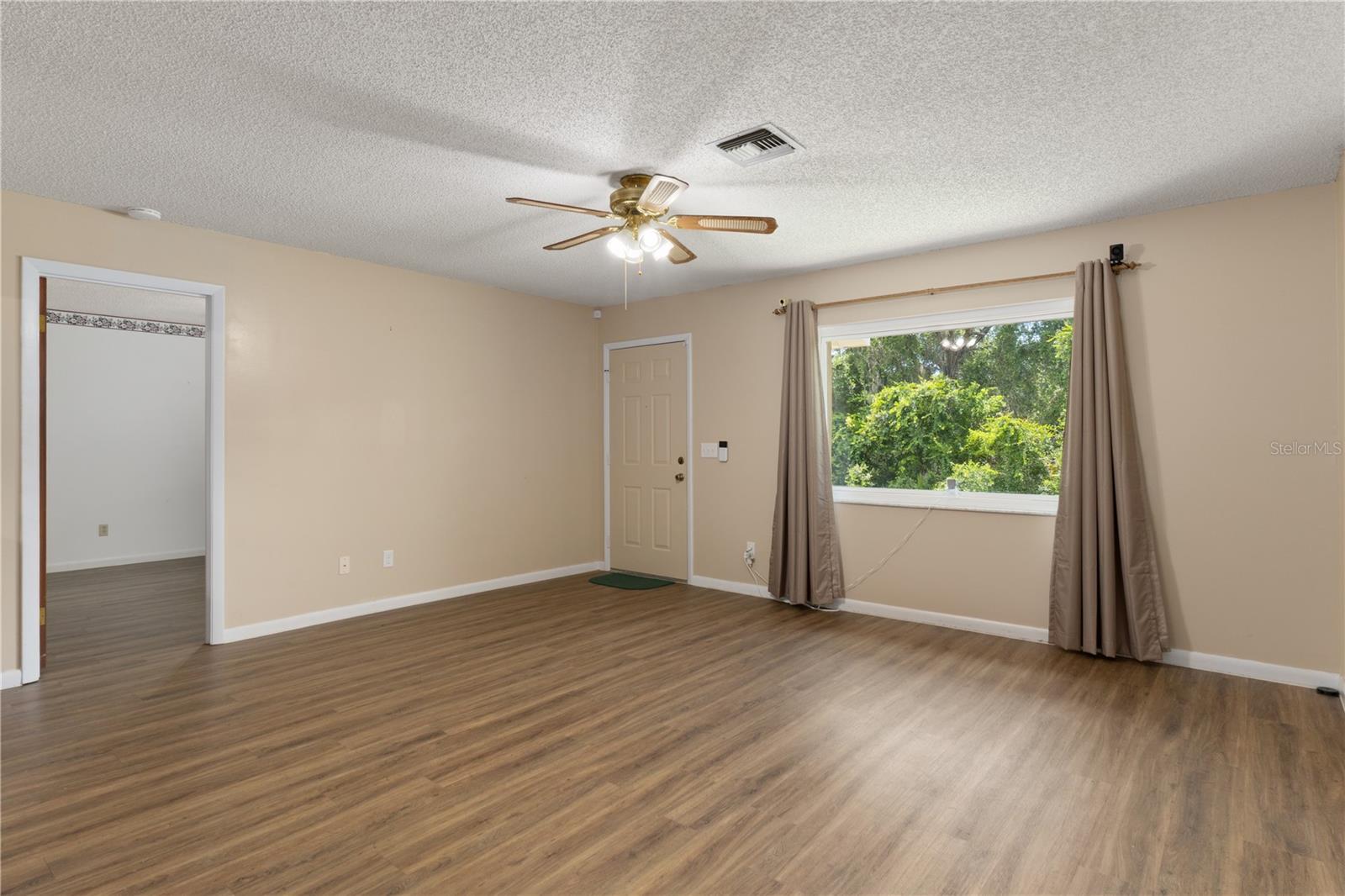 9390 E Windwood Loop Property Photo 6