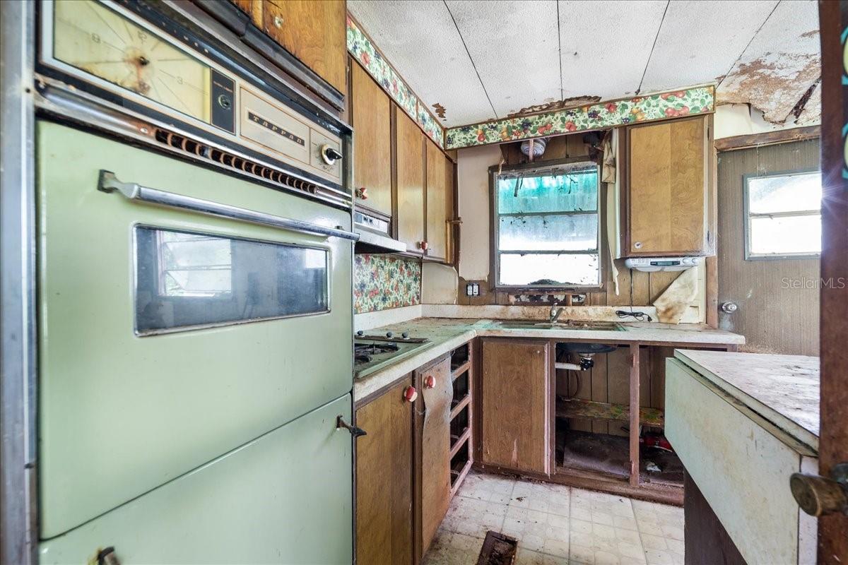3250 197th Ct Property Photo 9