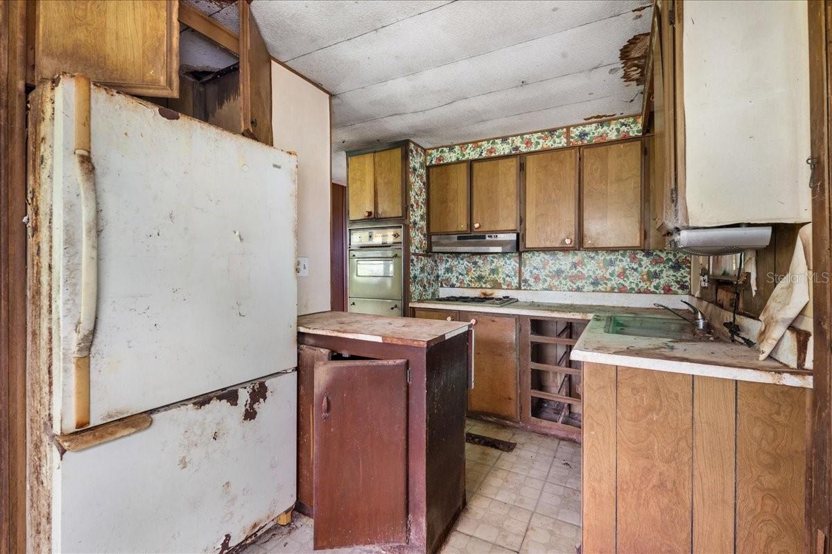 3250 197th Ct Property Photo 10