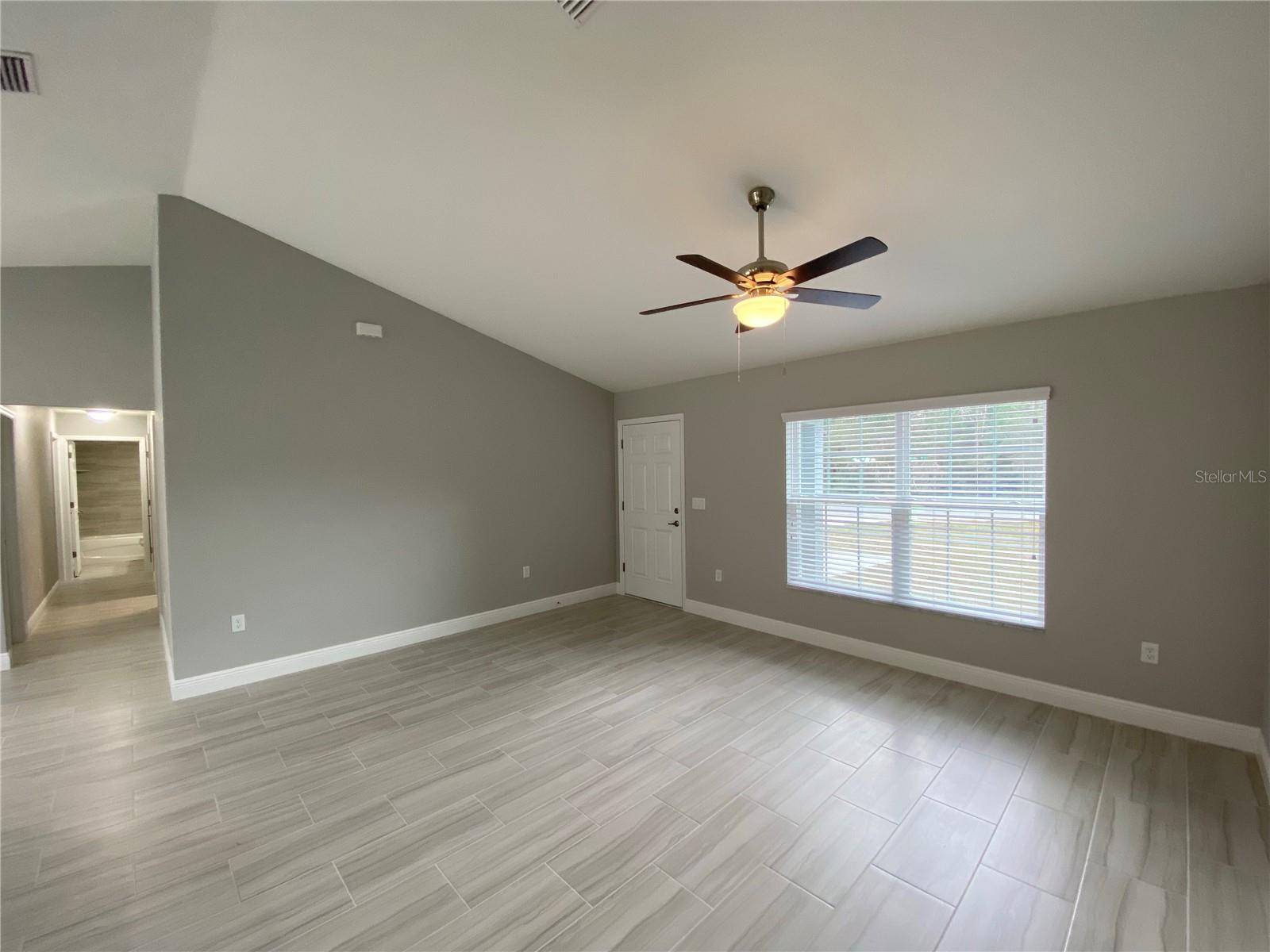 13791 Sw 33rd Ter Property Photo 3