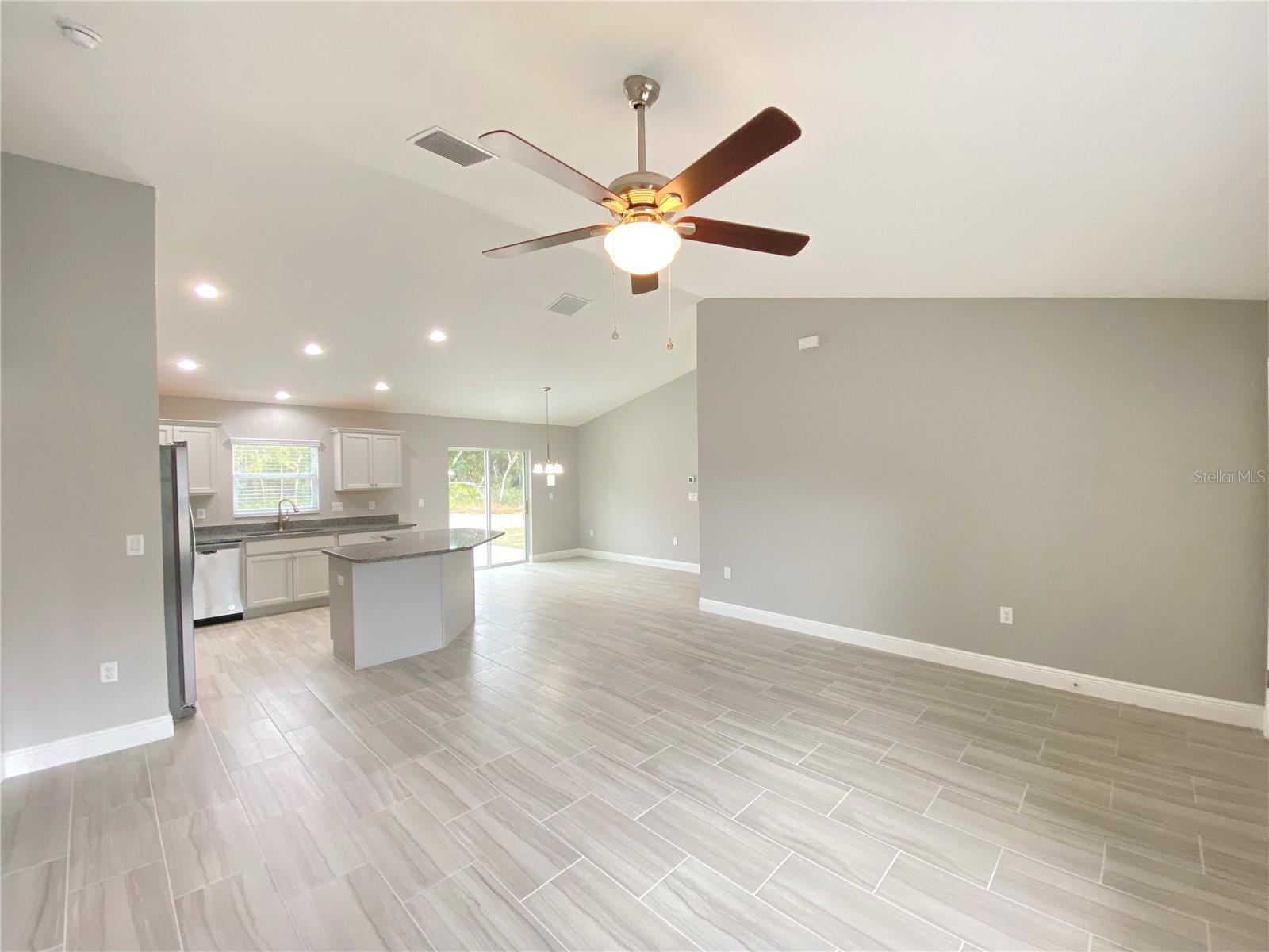 13791 Sw 33rd Ter Property Photo 4