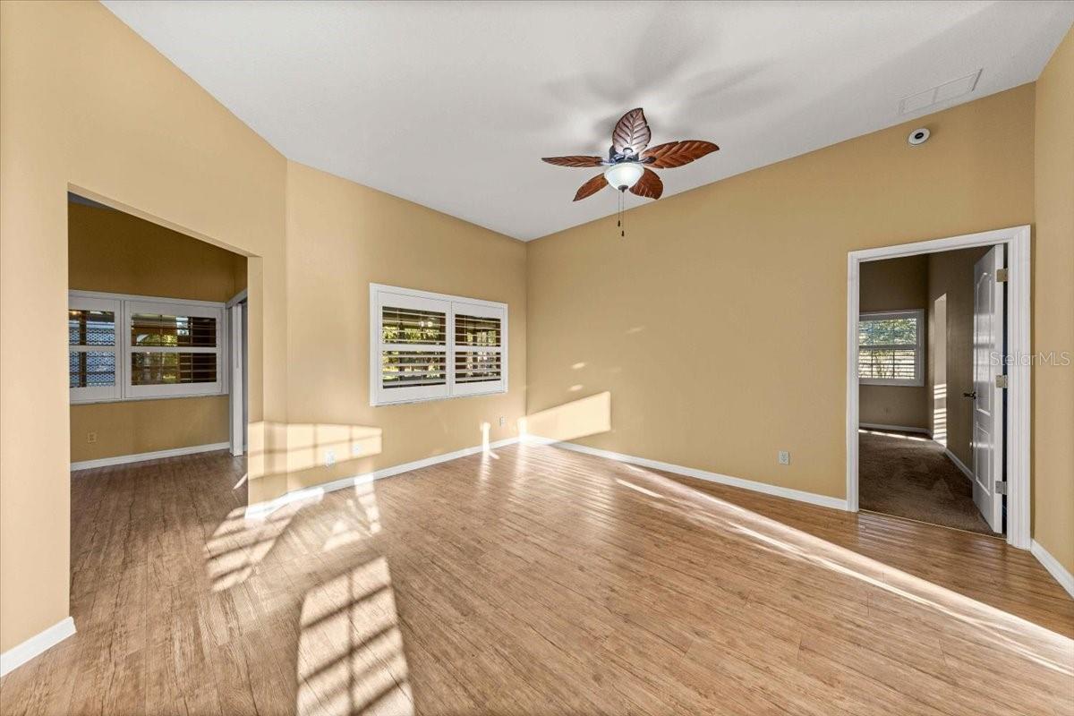 5592 Ne 61st Avenue Rd Property Photo 9