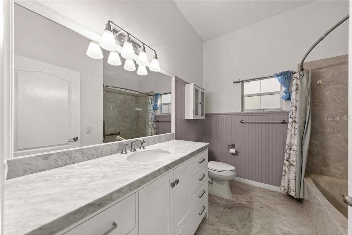 5592 Ne 61st Avenue Rd Property Photo 25