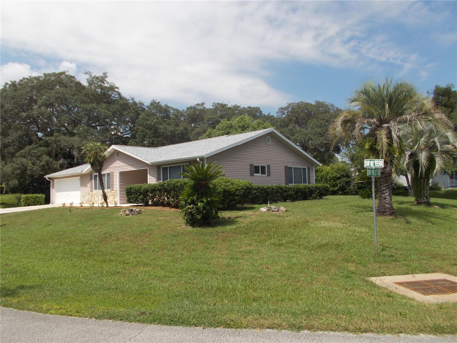 10918 Sw 82nd Ter Property Photo 3
