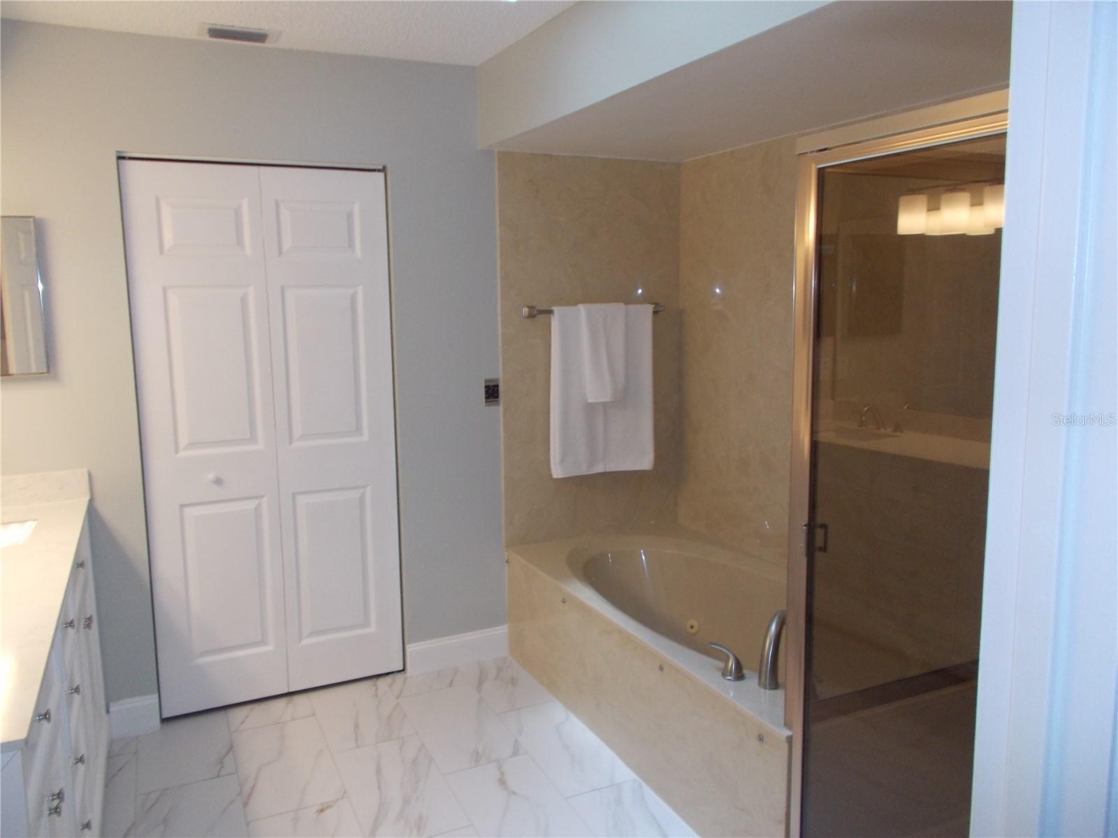 10918 Sw 82nd Ter Property Photo 17
