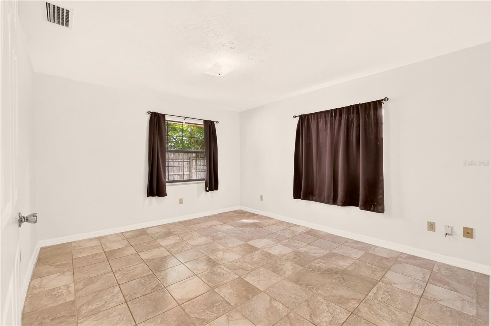 7797 Ne 20th Ct Property Photo 10