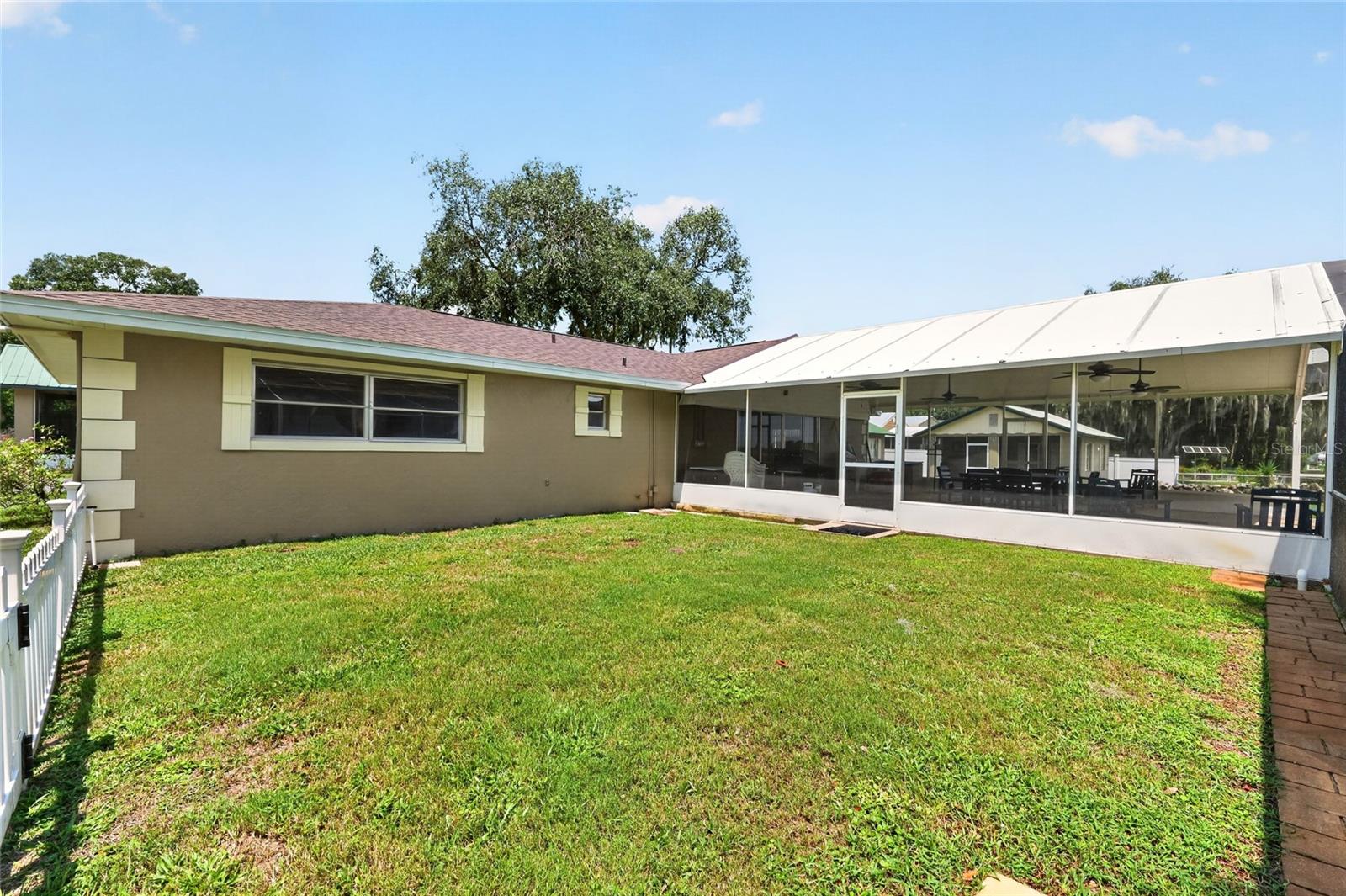 2489 N Lakefront Dr Property Photo 16