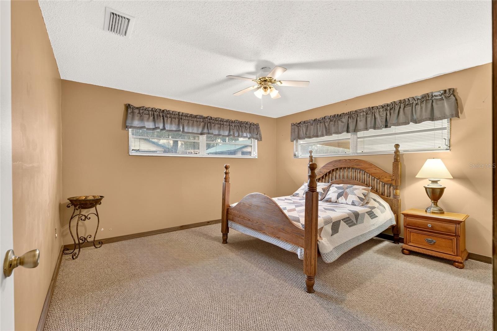 2489 N Lakefront Dr Property Photo 42