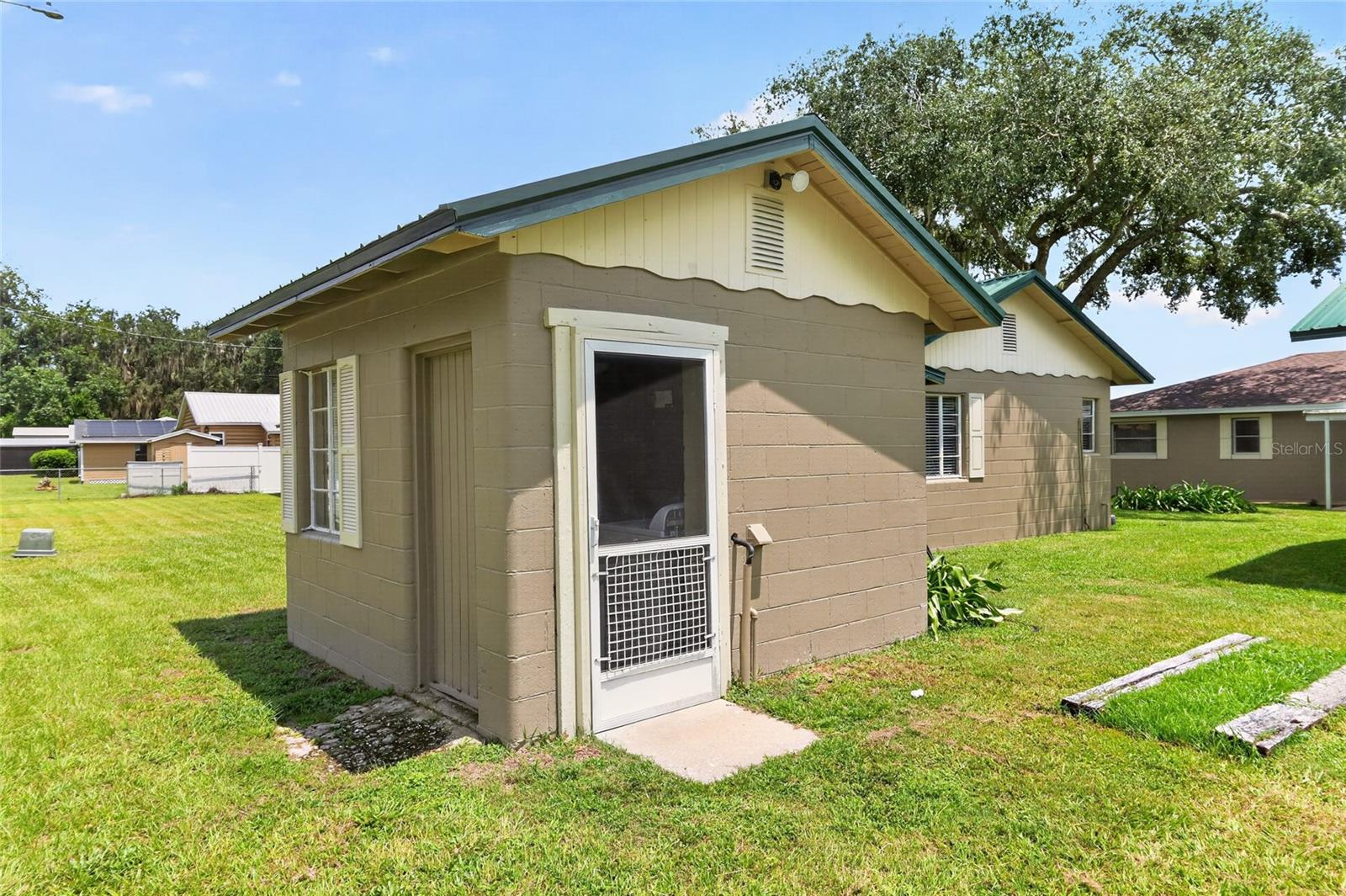 2489 N Lakefront Dr Property Photo 87