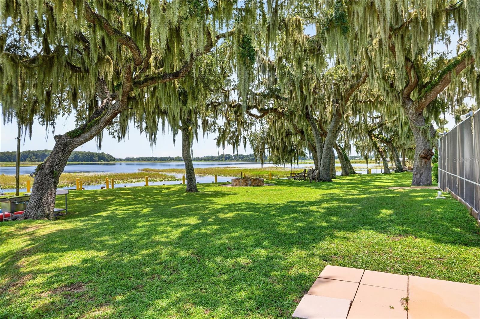 2489 N Lakefront Dr Property Photo 89
