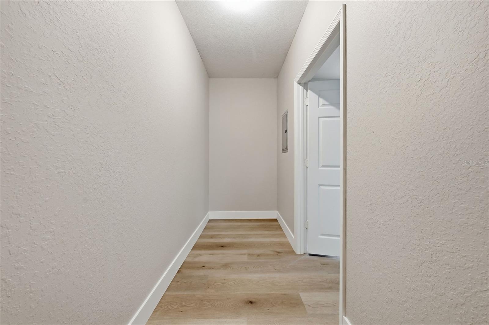 307 Ne 11th Pl Property Photo 18