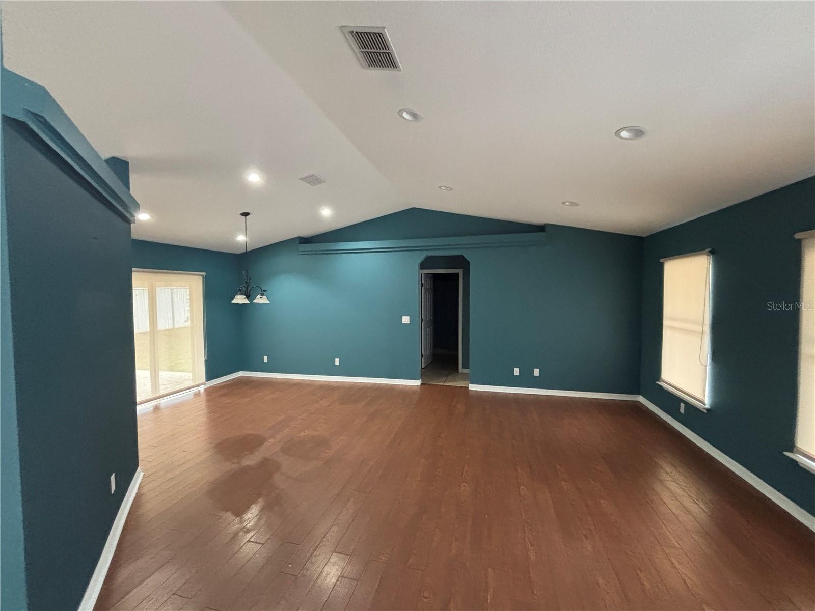 13014 Ne 5th Pl Property Photo 9