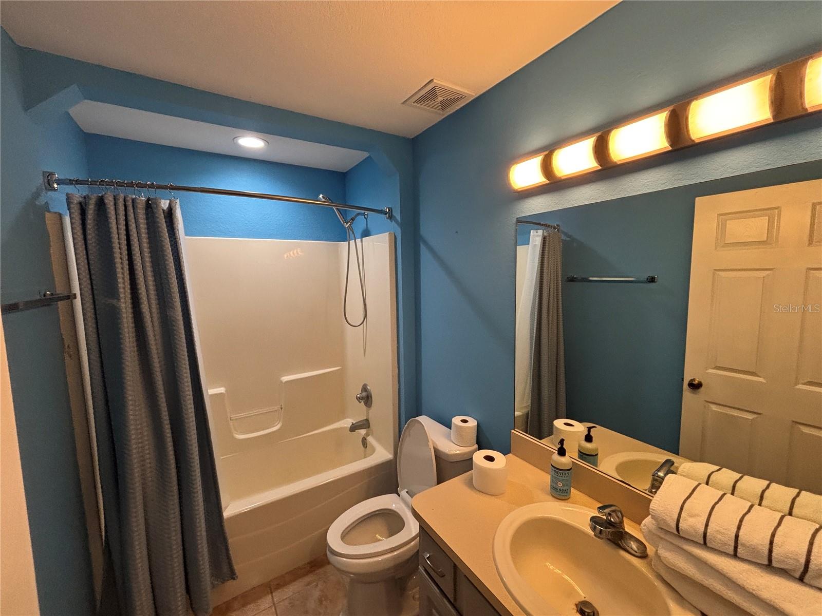 13014 Ne 5th Pl Property Photo 13