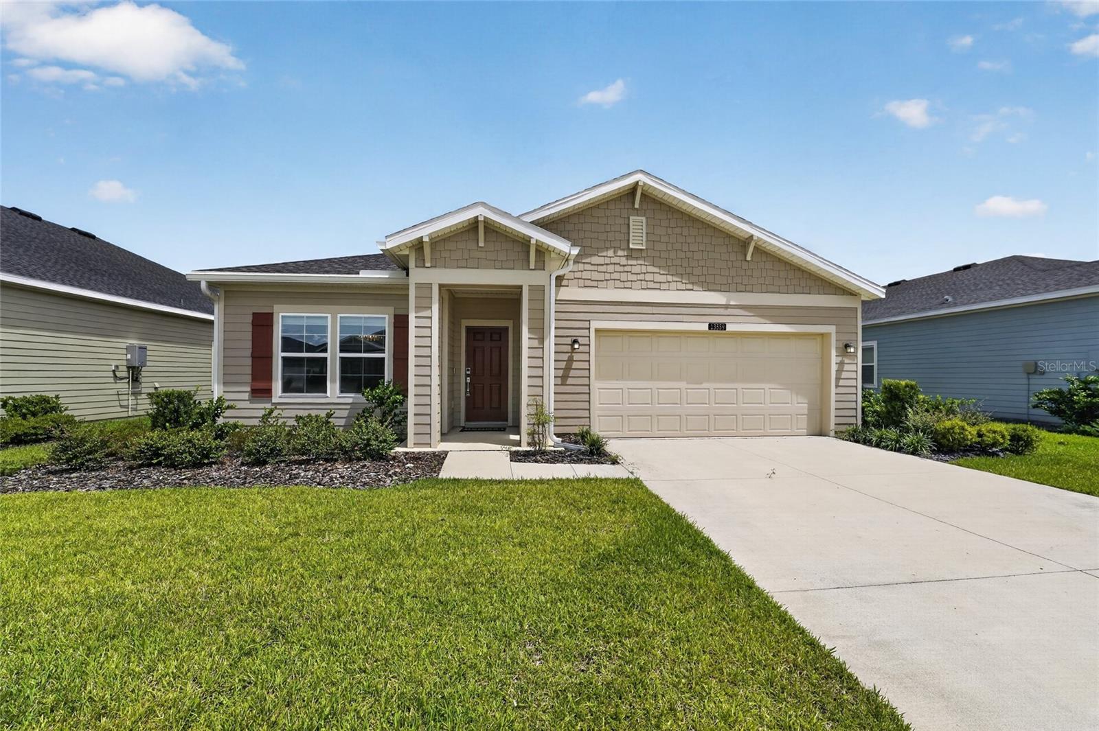 13559 Nw Convergence Blvd Property Photo 1
