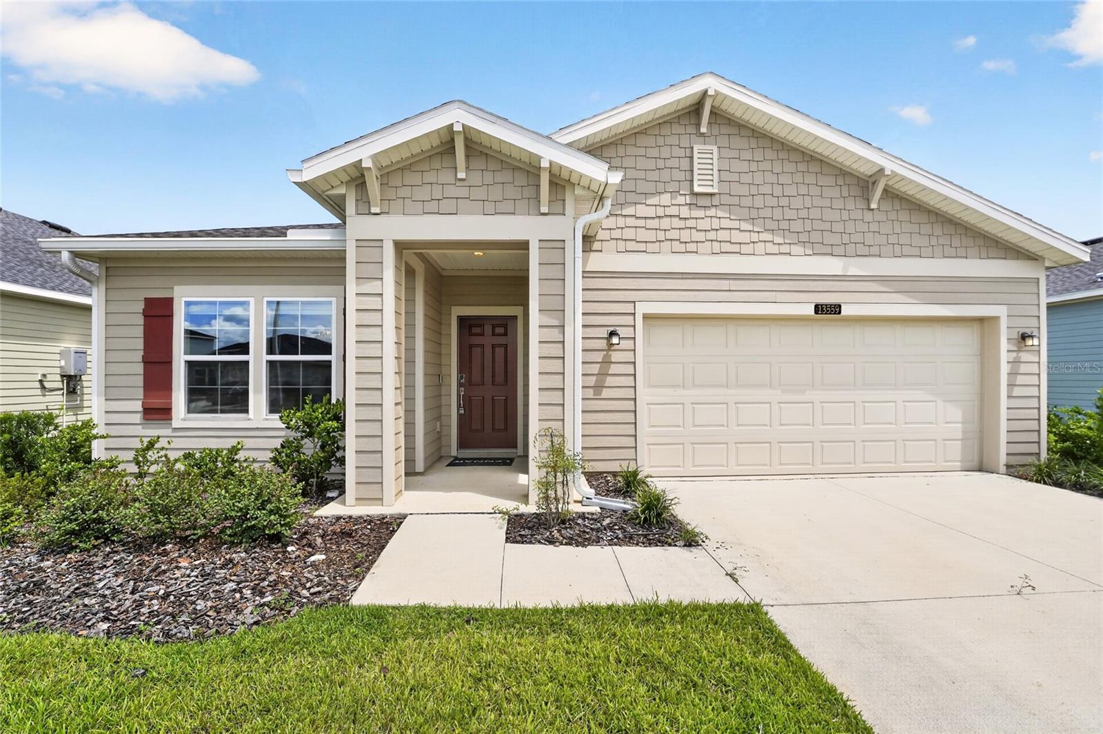13559 Nw Convergence Blvd Property Photo 4