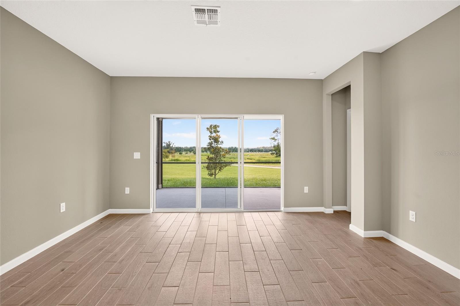 13559 Nw Convergence Blvd Property Photo 14
