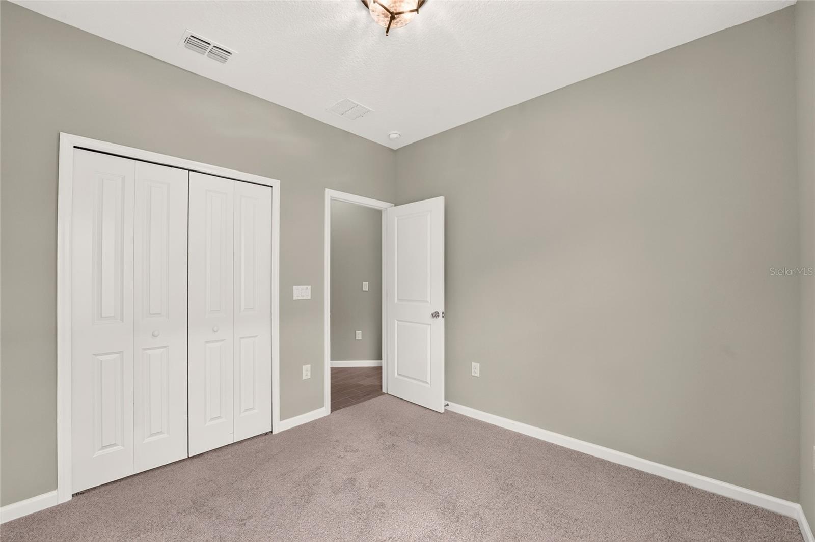 13559 Nw Convergence Blvd Property Photo 36