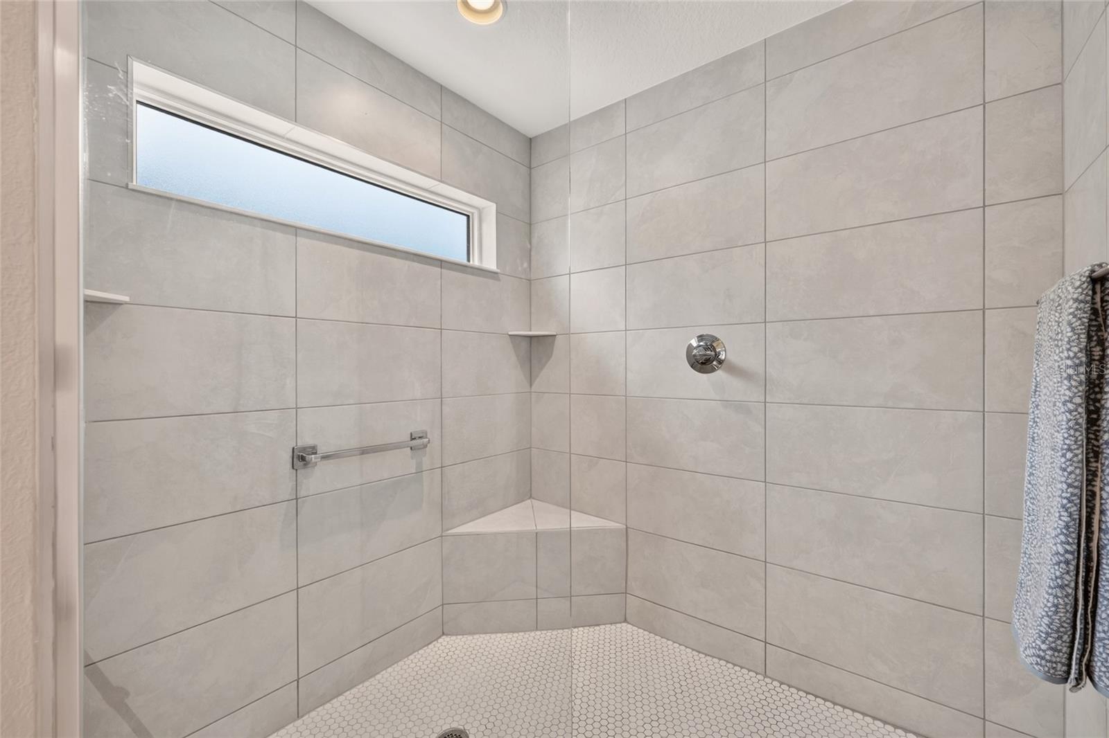 6125 Rosen Ct Property Photo 19