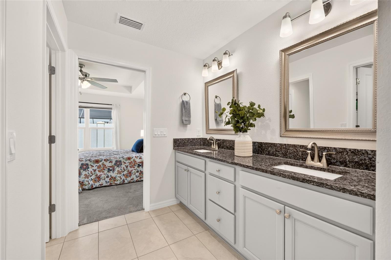 6125 Rosen Ct Property Photo 21