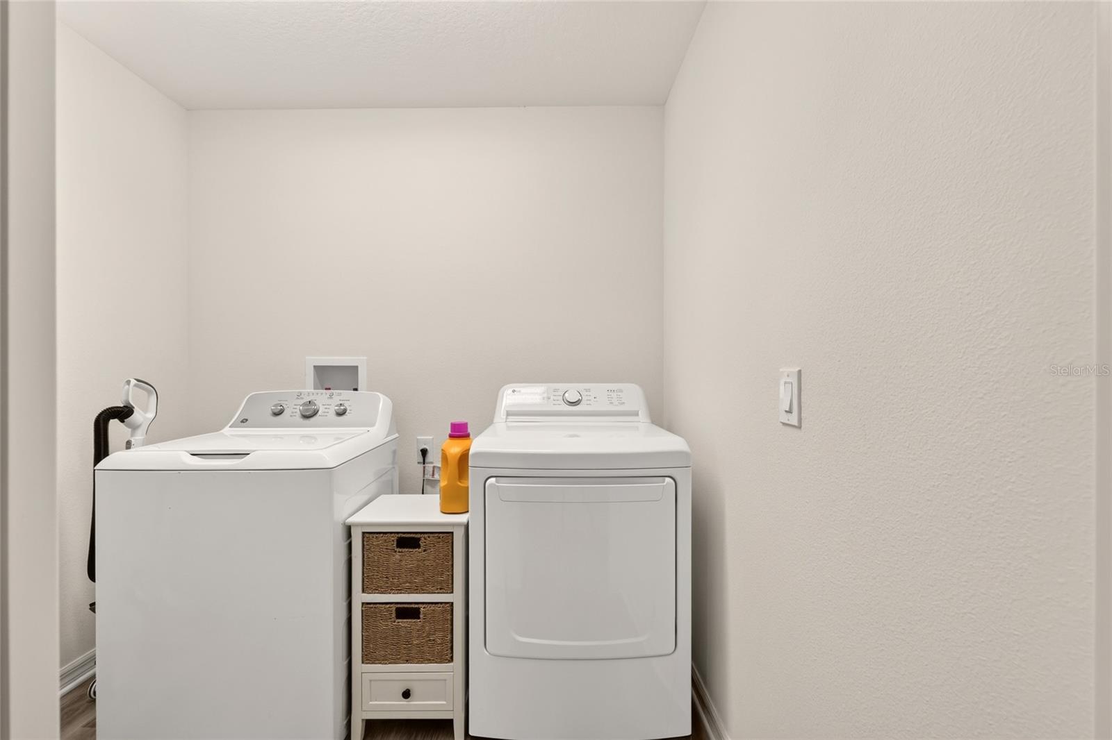 6125 Rosen Ct Property Photo 25