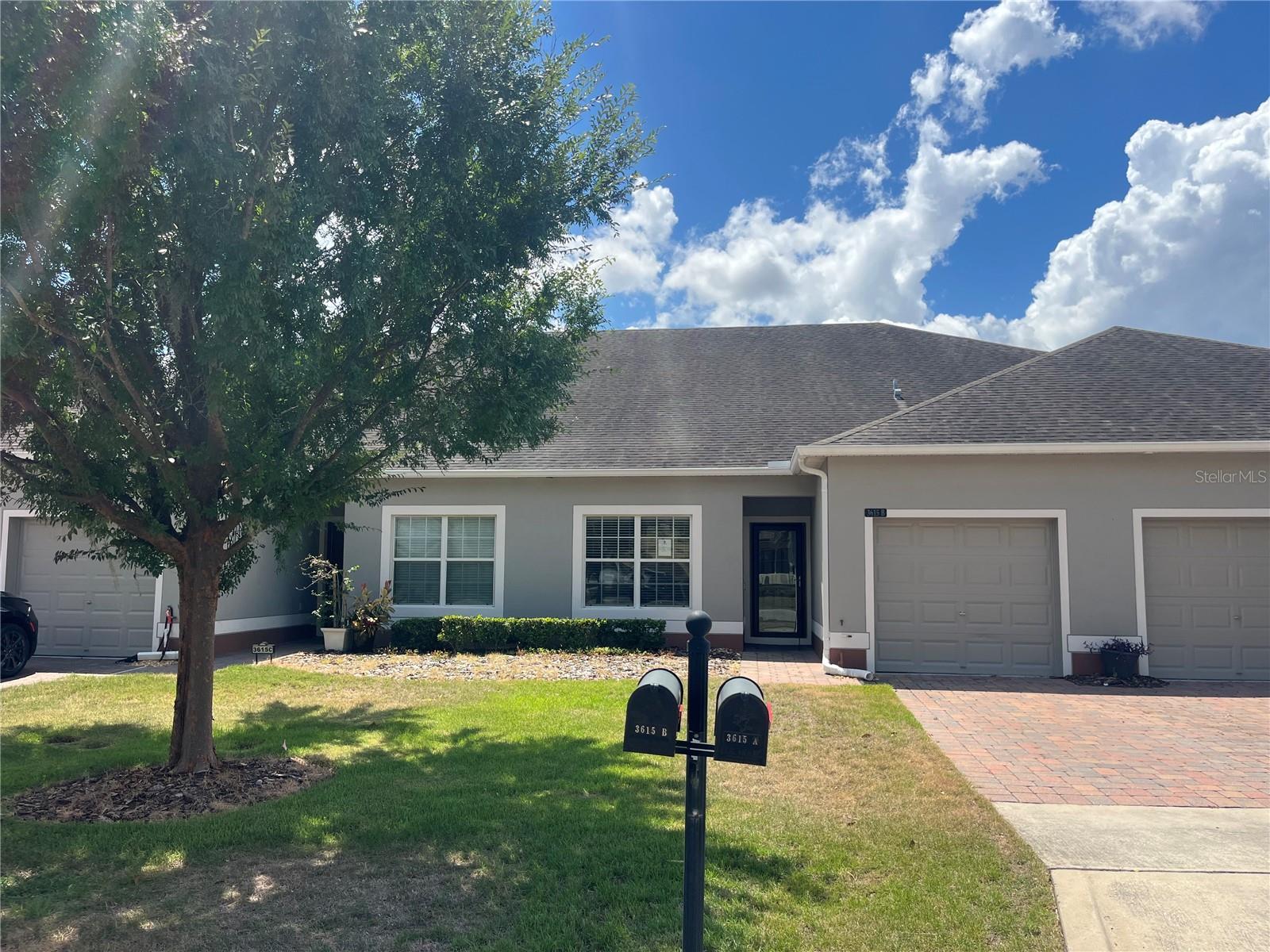 3615 SOLANA CIR #B Property Photo 1