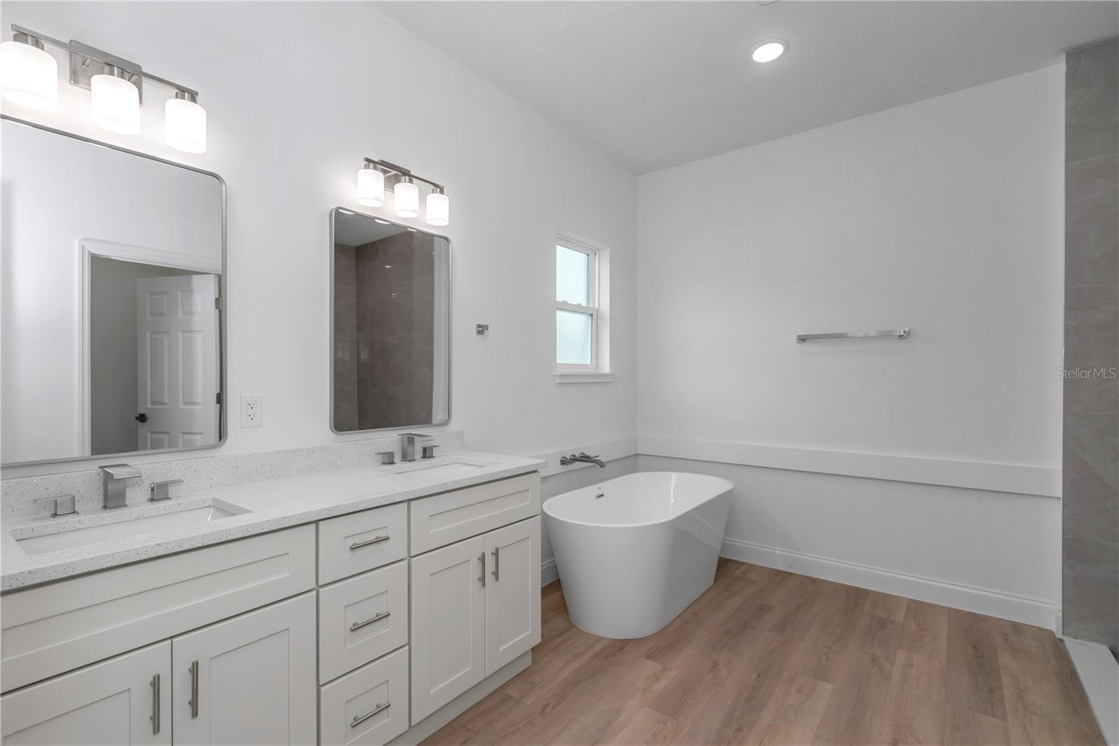 8101 Sw 132nd Loop Property Photo 3