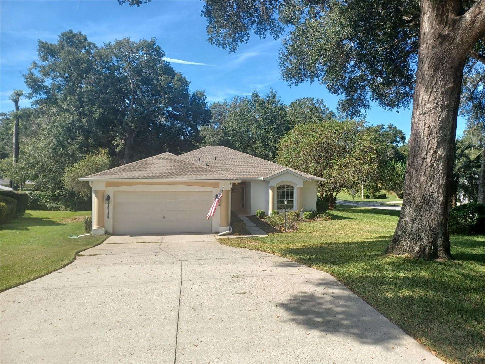 19199 SW 92ND LOOP Property Photo 1