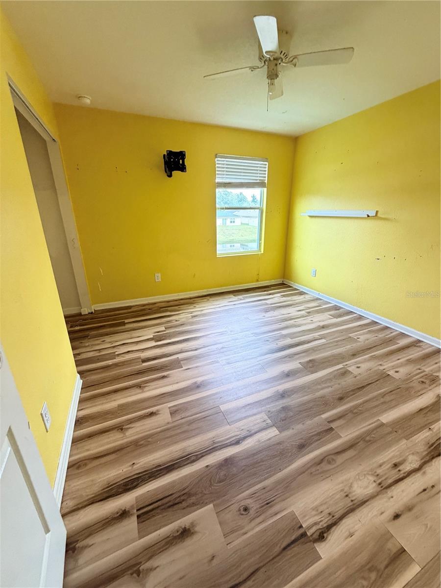 45170 Dutton Way Property Photo 6