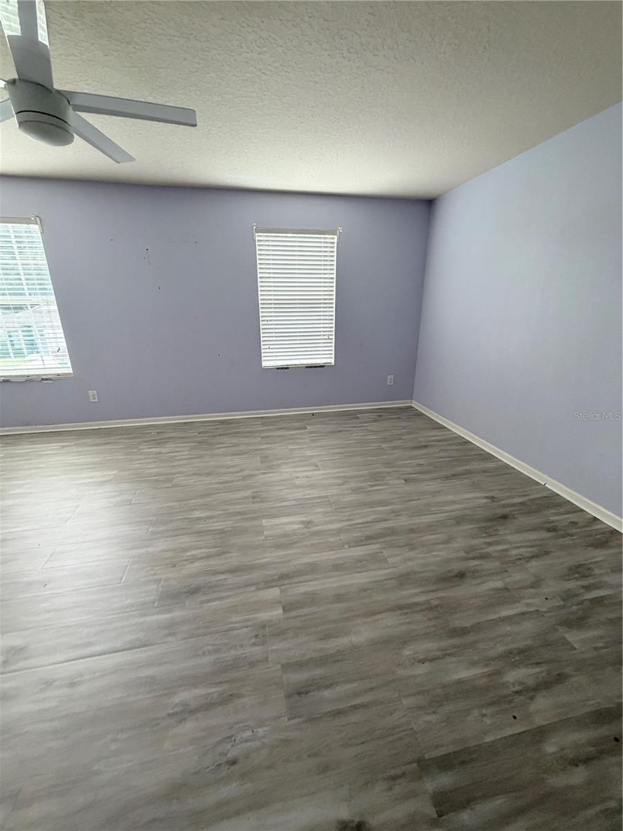 45170 Dutton Way Property Photo 11