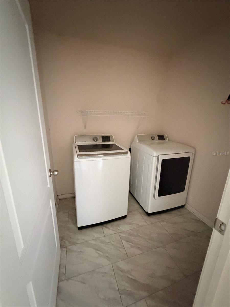 45170 Dutton Way Property Photo 19