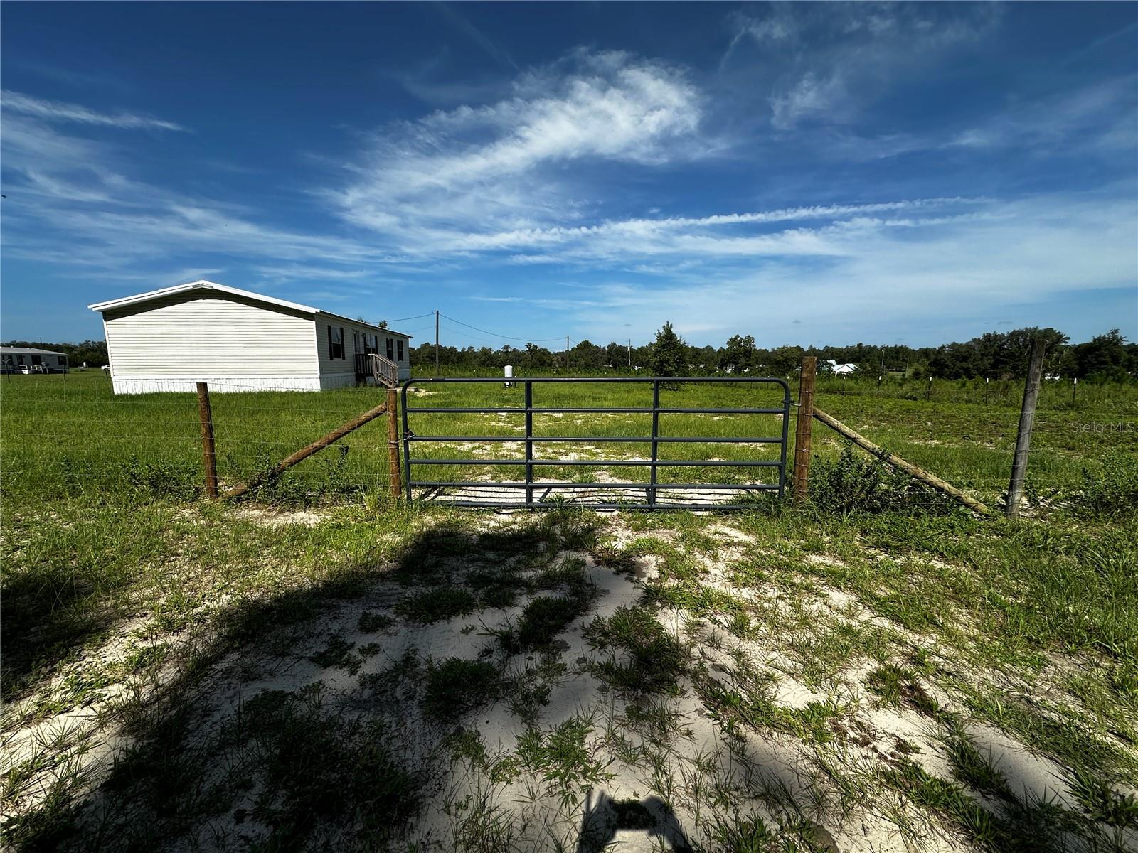 7351 Ne 106th Ter Property Photo 38