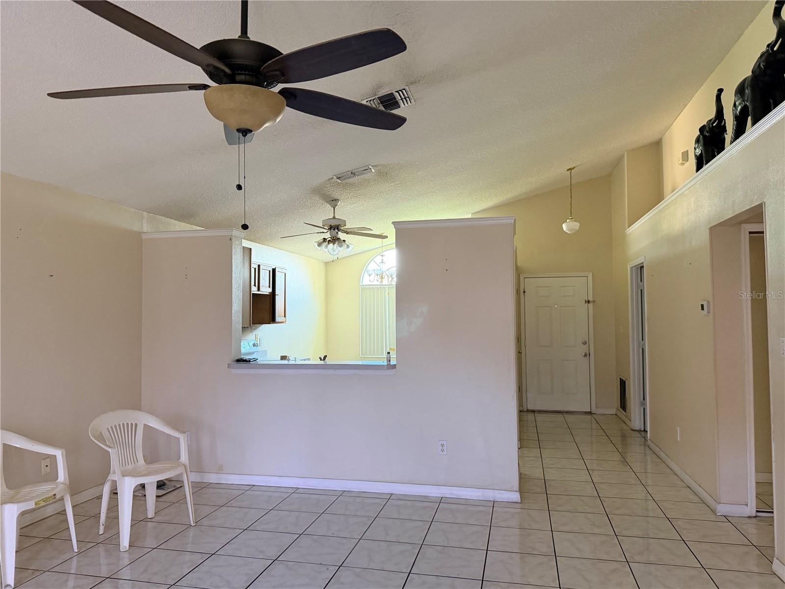 863 Country Crossing Ct Property Photo 5