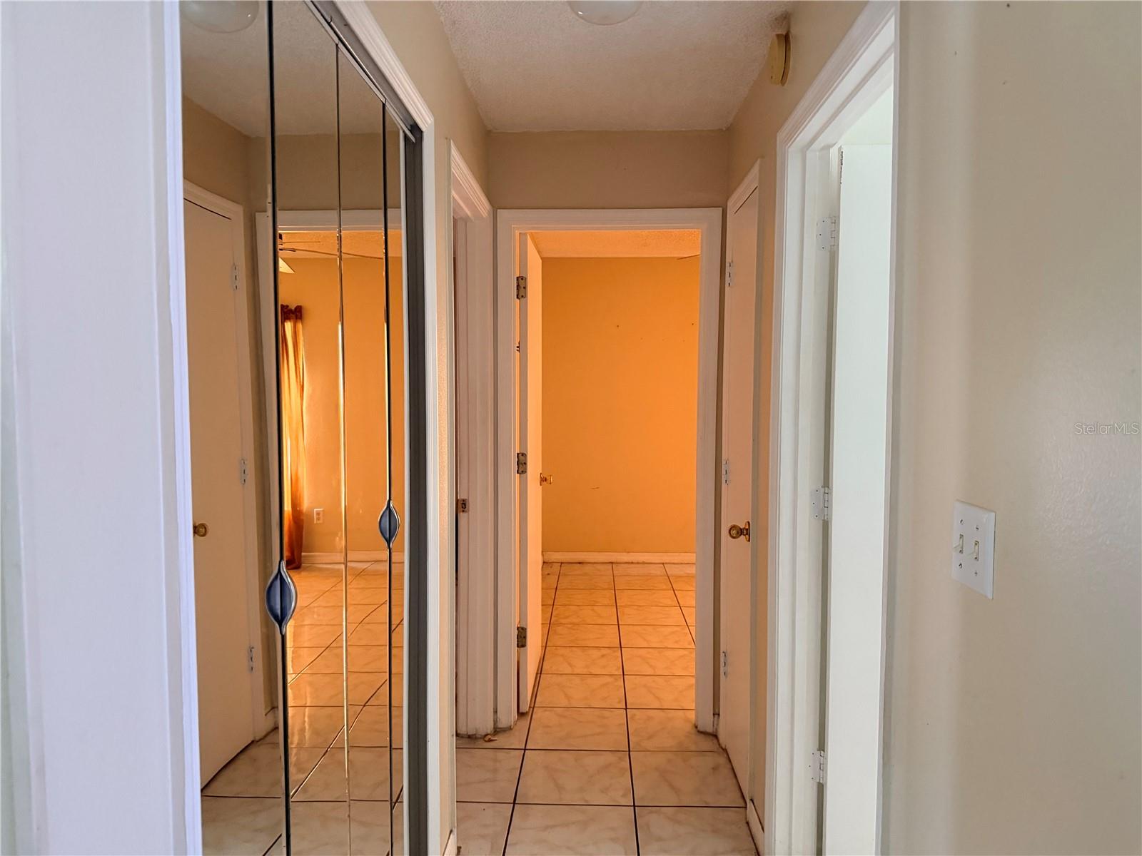 863 Country Crossing Ct Property Photo 13