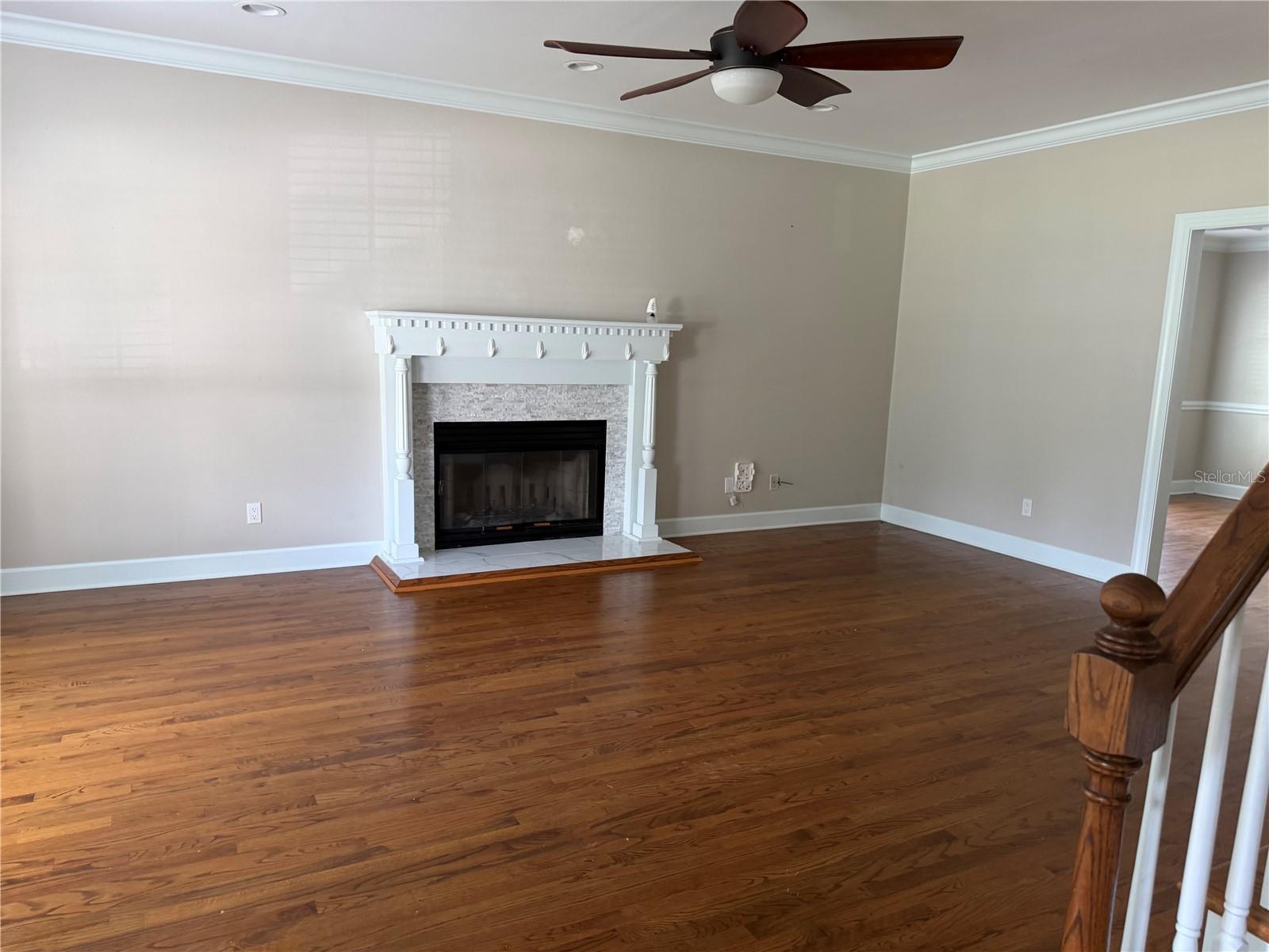 916 Hillcrest Ct Property Photo 4