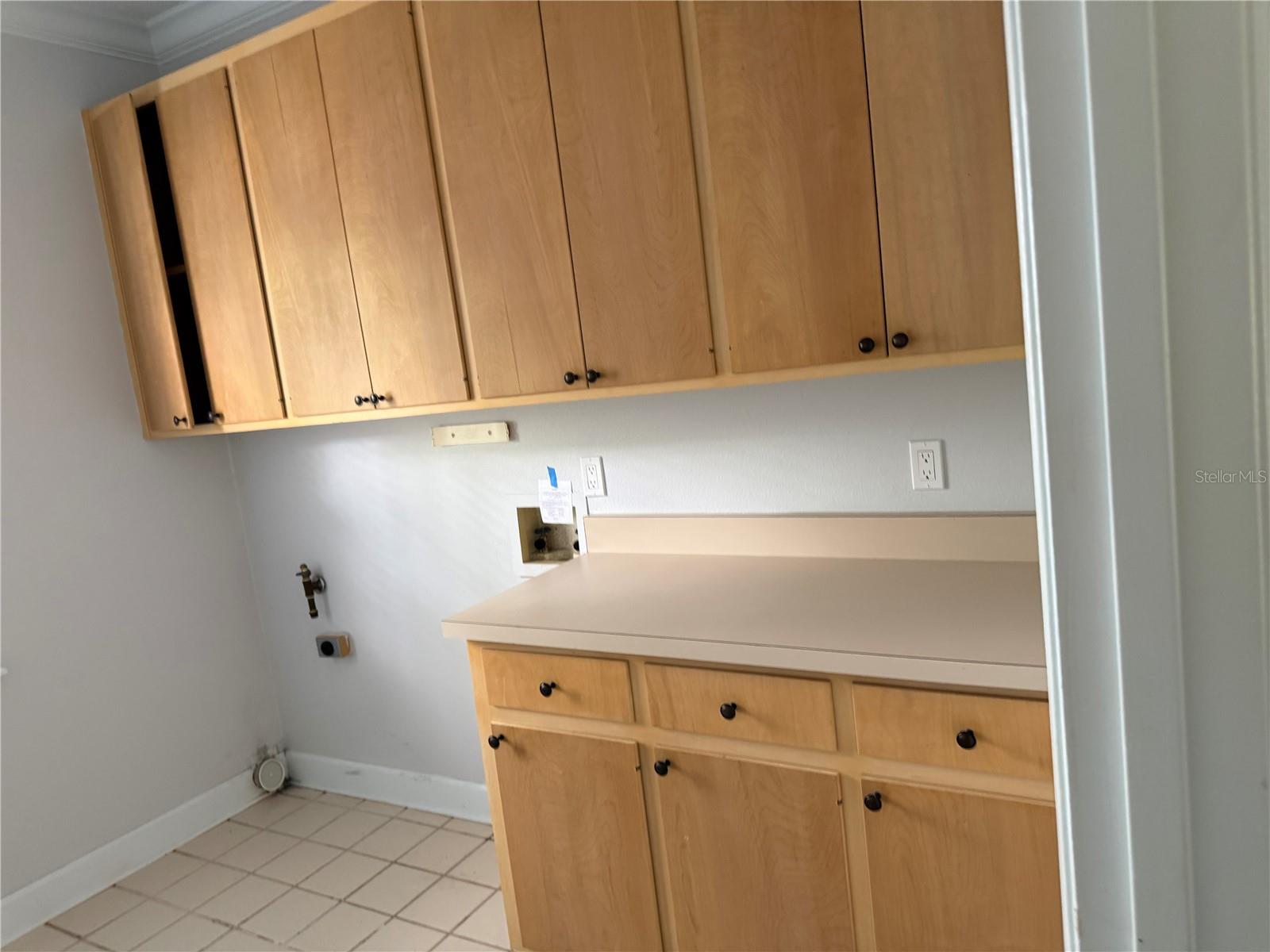 916 Hillcrest Ct Property Photo 14