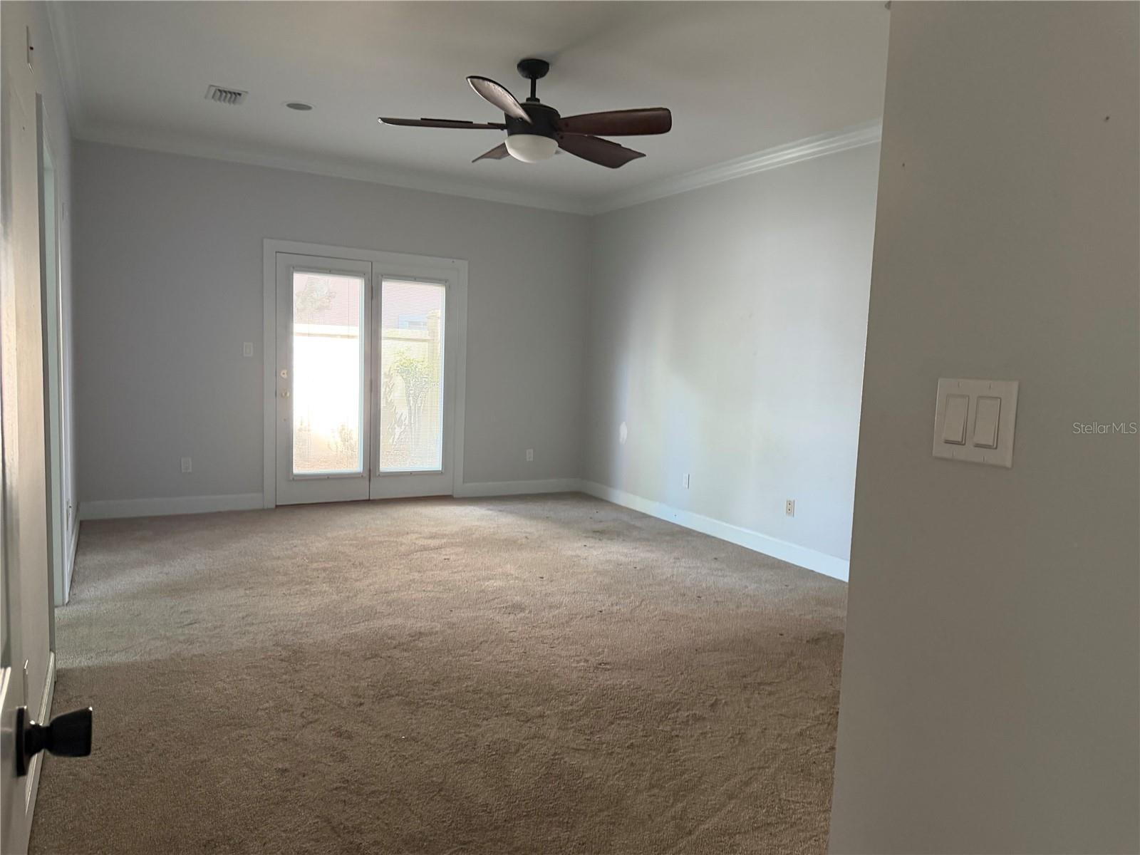 916 Hillcrest Ct Property Photo 15